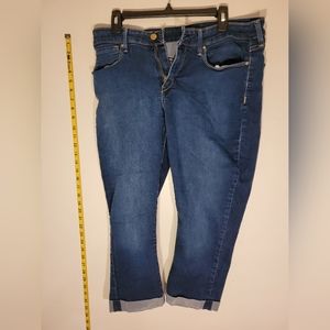 Capri jeans size 16 Levi Strauss